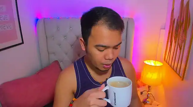 Snapshot of AsianZero chatting on January 2025 05:10:02 PM AsianZero online show from January 2025 05:10:02 PM