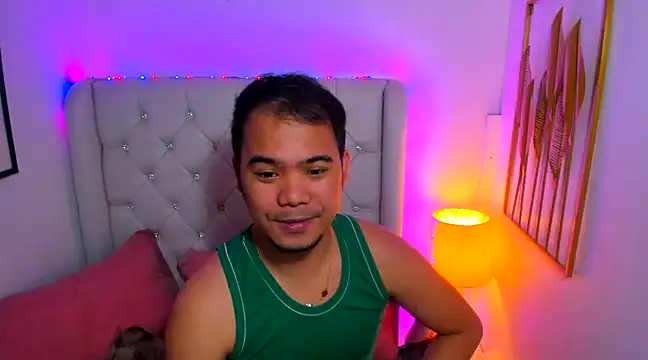 Snapshot of AsianZero chatting on February 2025 10:02:02 AM AsianZero online show from February 2025 10:02:02 AM