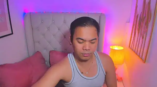 Snapshot of AsianZero chatting on March 2025 09:31:02 PM AsianZero online show from March 2025 09:31:02 PM