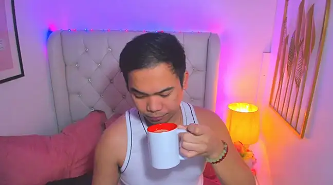 Snapshot of AsianZero chatting on March 2025 05:07:02 PM AsianZero online show from March 2025 05:07:02 PM