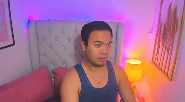 Snapshot of AsianZero chatting on March 2025 06:00:01 PM AsianZero online show from March 2025 06:00:01 PM