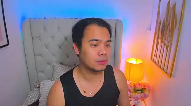 Snapshot of AsianZero chatting on March 2025 05:31:01 PM AsianZero online show from March 2025 05:31:01 PM