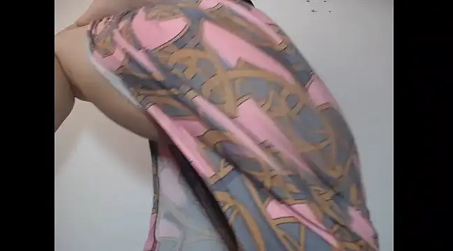 Snapshot of Mia_davis01 chatting on February 2025 09:06:02 PM Mia davis01 online show from February 2025 09:06:02 PM