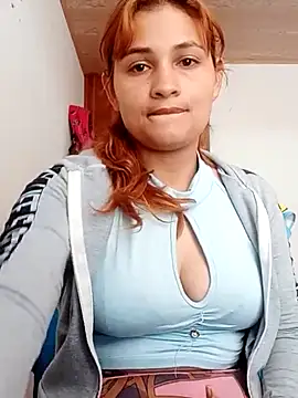 Snapshot of Mia_davis01 chatting on February 2025 03:19:01 PM Mia davis01 online show from February 2025 03:19:01 PM