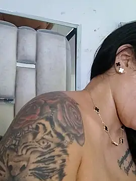 Snapshot of chelaqueen_ chatting on November 2025 06:54:01 PM chelaqueen online show from November 2025 06:54:01 PM