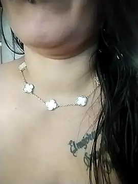 Snapshot of chelaqueen_ chatting on November 2025 06:34:01 PM chelaqueen online show from November 2025 06:34:01 PM