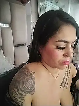 chelaqueen  online show from July 2026 05:51:02 PM