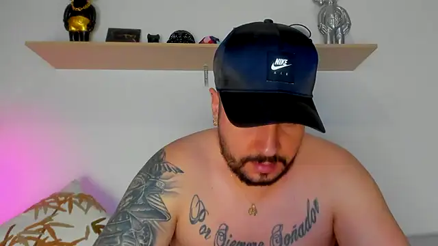 camilo restrepo21 online show from September 2025 12:12:02 AM