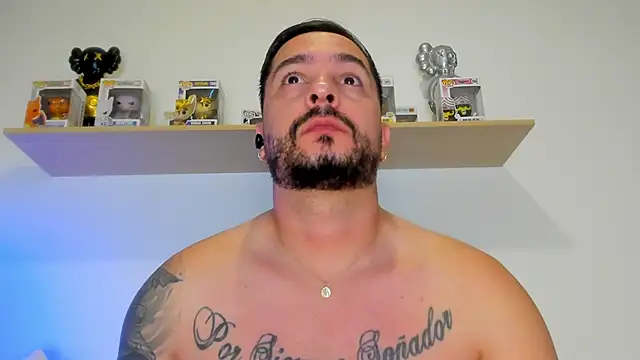 camilo restrepo21 online show from May 2026 11:54:01 PM