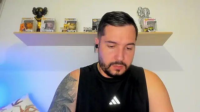 camilo restrepo21 online show from May 2026 11:34:01 PM