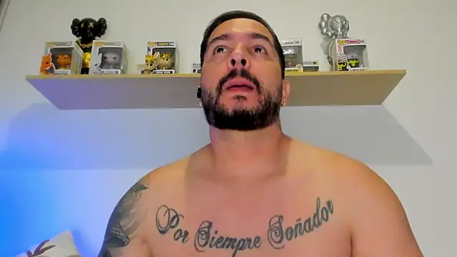 Snapshot of camilo_restrepo21 chatting on June 2026 11:51:02 PM camilo restrepo21 online show from June 2026 11:51:02 PM
