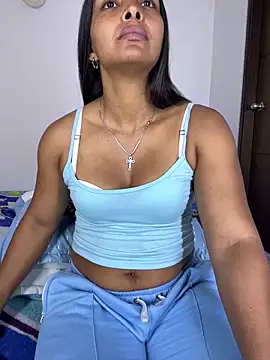 sandylau online show from April 2026 07:00:01 PM