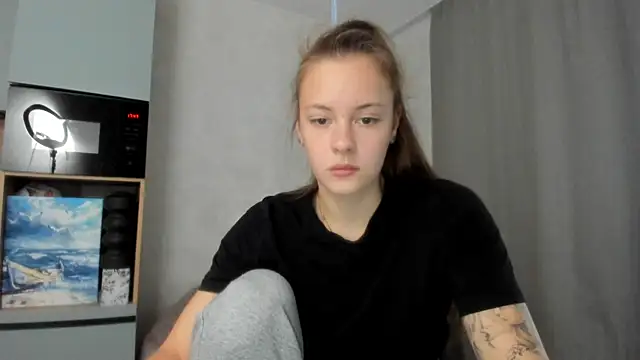 why again me online show from October 2025 02:47:01 PM