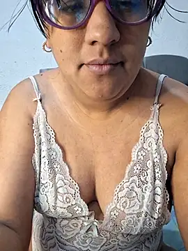 ZaidaWet online show from November 2025 12:04:01 PM