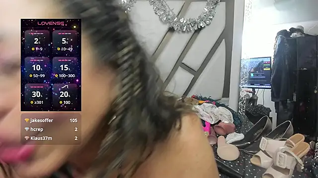 matureluna online show from March 2025 09:15:01 PM