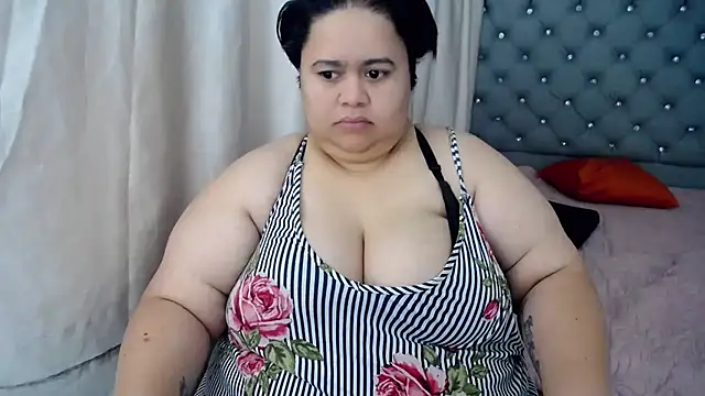 hotlesby4uxxx online show from January 2025 12:09:01 AM