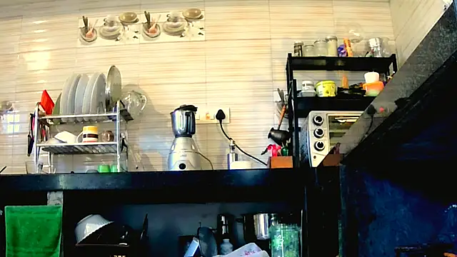 Fun4tipz online show from November 2025 04:23:02 AM