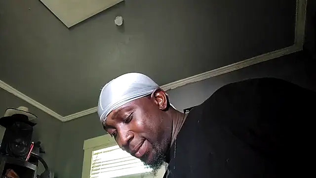 Tramontas online show from September 2025 09:04:01 PM