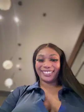   Nessa   online show from January 2025 06:43:01 PM