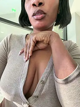   Nessa   online show from March 2026 01:11:01 PM