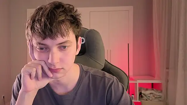 pjatteryd online show from April 2026 06:04:02 PM