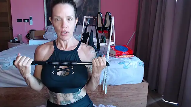 Snapshot of mommyselenafit_ chatting on September 2025 01:29:01 AM mommyselenafit online show from September 2025 01:29:01 AM