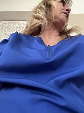 Irina2909xh online show from March 2026 10:38:01 AM