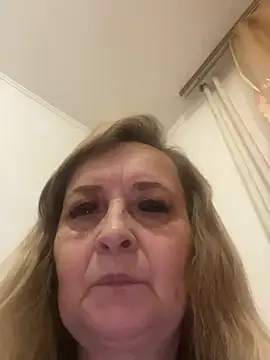 Snapshot of Irina2909@xh chatting on May 2026 07:41:02 PM Irina2909xh online show from May 2026 07:41:02 PM