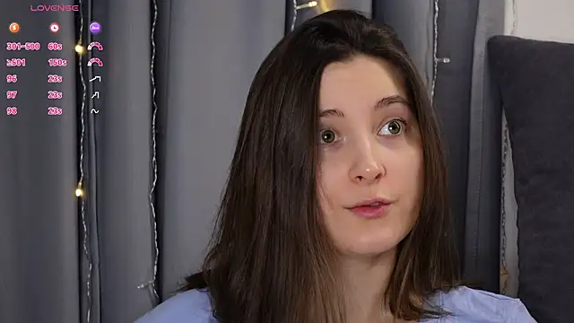 Snapshot of BeckyMartens chatting on October 2025 02:19:01 AM BeckyMartens online show from October 2025 02:19:01 AM