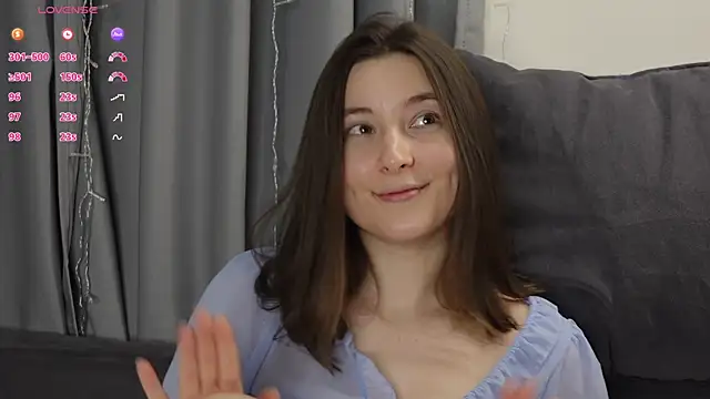 Snapshot of BeckyMartens chatting on November 2025 02:11:02 AM BeckyMartens online show from November 2025 02:11:02 AM