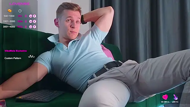 Snapshot of S3Xyes chatting on February 2025 12:05:02 PM S3Xyes online show from February 2025 12:05:02 PM