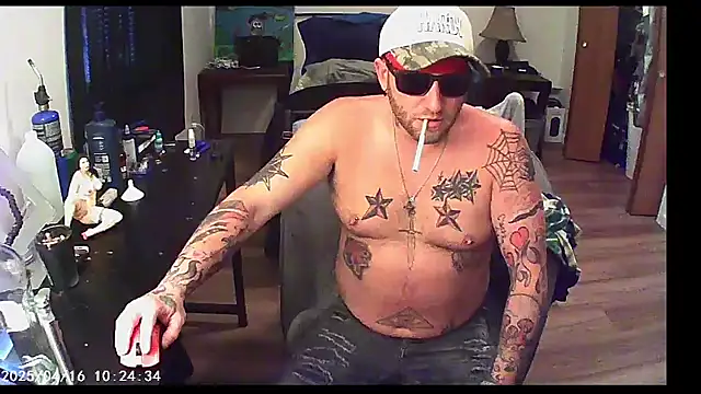 Livingpuddle online show from July 2026 09:36:01 PM