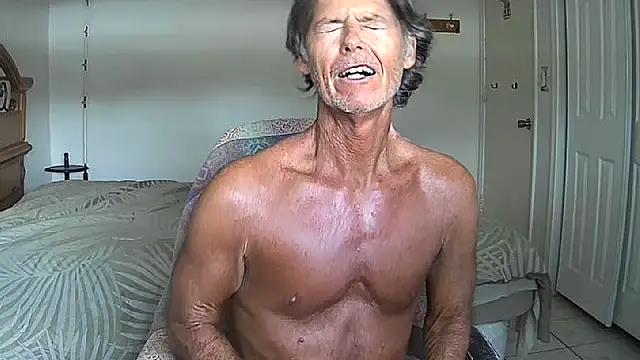 nakeedcowboi65 online show from April 2026 07:04:02 PM
