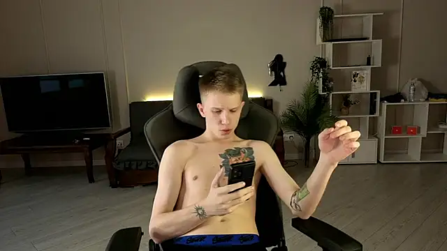 Snapshot of arlekincrop chatting on September 2025 01:34:02 PM arlekincrop online show from September 2025 01:34:02 PM