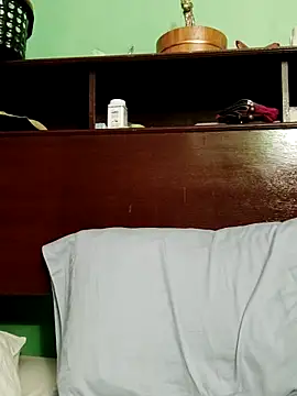 QueenSoreal online show from May 2026 02:35:02 PM