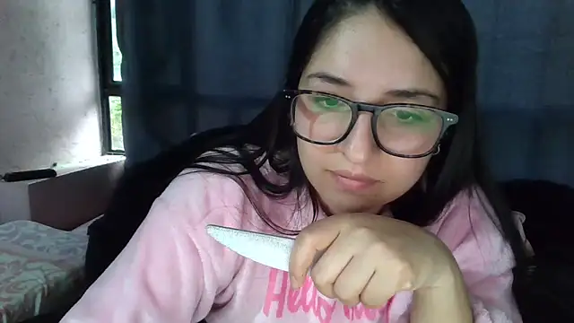 sara 110323 online show from September 2025 11:11:01 AM