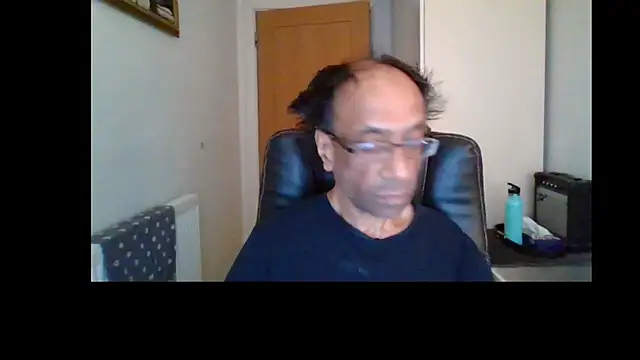 Snapshot of rauncher1 chatting on July 2026 08:31:02 AM rauncher1 online show from July 2026 08:31:02 AM