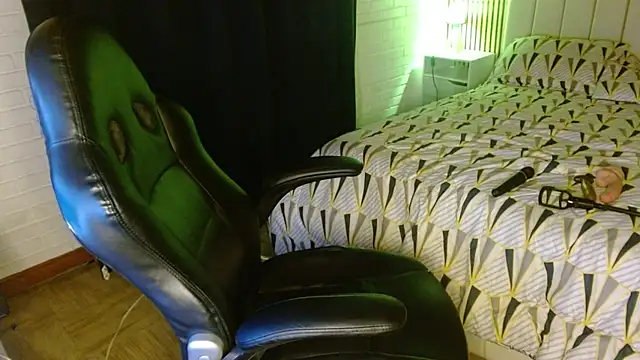 Snapshot of bella_savati chatting on February 2025 03:53:02 AM bella savati online show from February 2025 03:53:02 AM