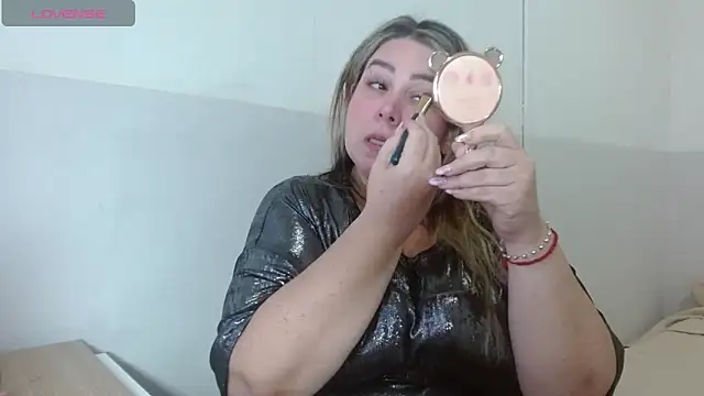 Snapshot of bella_savati chatting on September 2025 12:34:01 AM bella savati online show from September 2025 12:34:01 AM