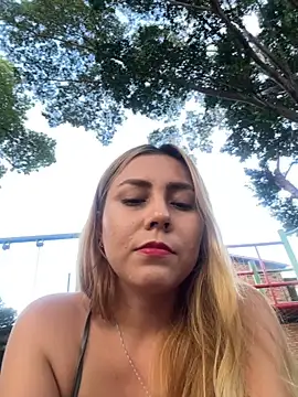 Brittanyrosexx online show from October 2025 09:37:01 PM