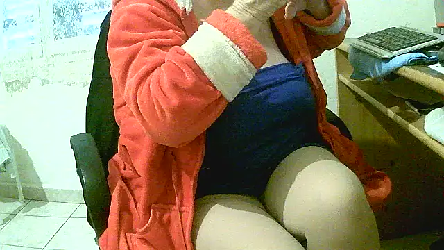 douceur63 online show from December 2024 11:43:02 AM