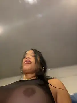 SQUIRTINGQUEEN11 online show from March 2026 02:23:01 AM