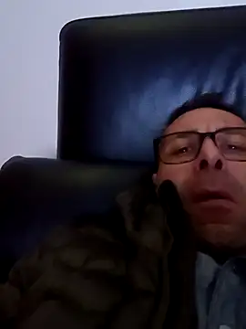 Lucianoconti online show from April 2026 03:43:02 AM