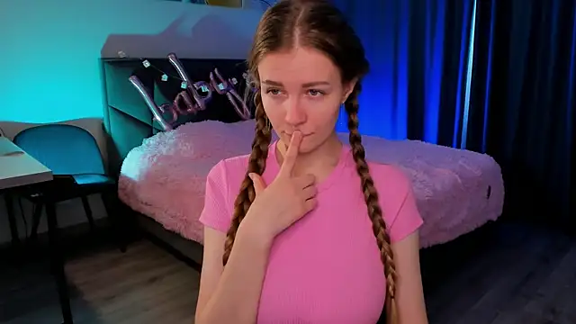 SweetMilkis online show from February 2025 09:07:01 AM