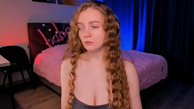 SweetMilkis online show from February 2025 09:13:02 AM