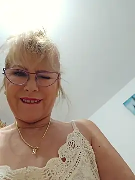 elacoquette online show from June 2026 02:29:01 AM