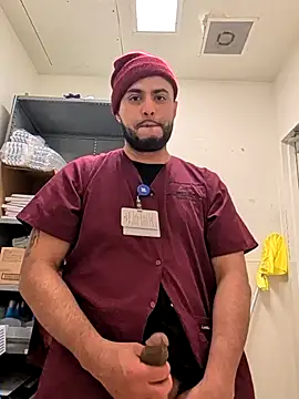 Snapshot of gardy8585 chatting on December 2025 12:56:02 PM gardy8585 online show from December 2025 12:56:02 PM