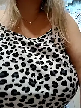 Liana MilfHot online show from January 2025 04:07:02 AM