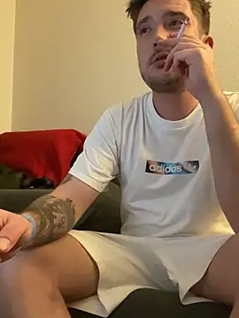 Snapshot of TwopartCuisine chatting on February 2025 03:26:02 AM TwopartCuisine online show from February 2025 03:26:02 AM