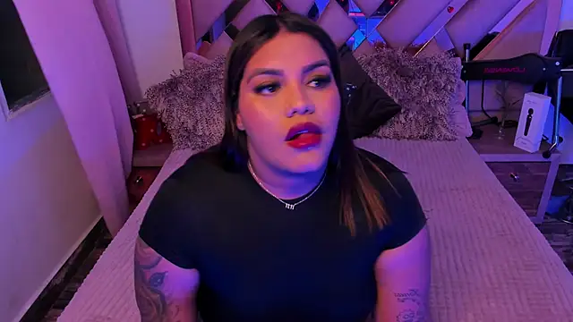 Snapshot of Victoria14_ chatting on February 2025 11:14:02 PM Victoria14 online show from February 2025 11:14:02 PM